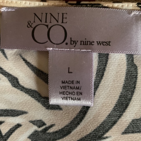 Nine & Co Dress - Picture 8 of 9